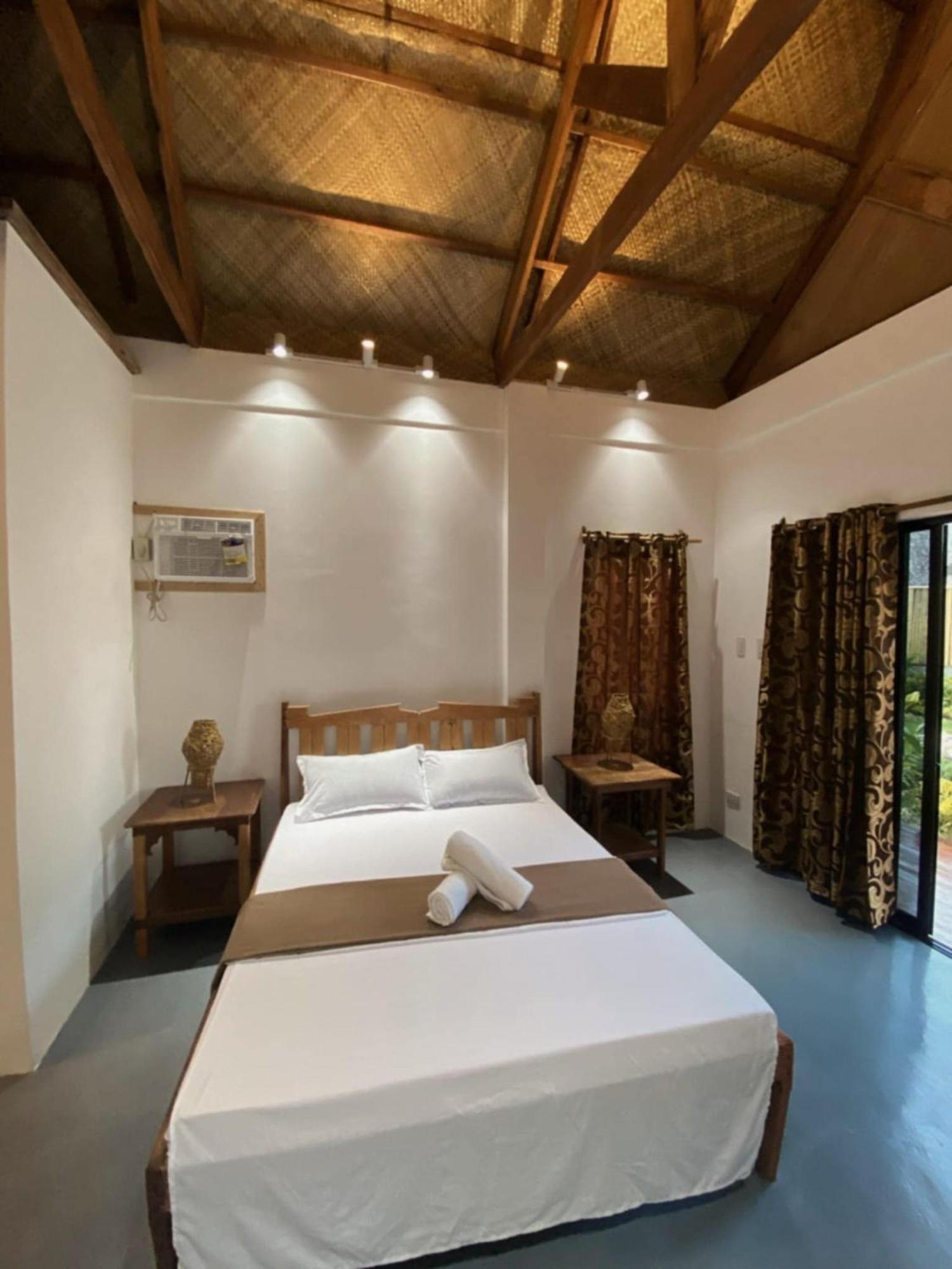 Helmina'S Villas General Luna  Extérieur photo