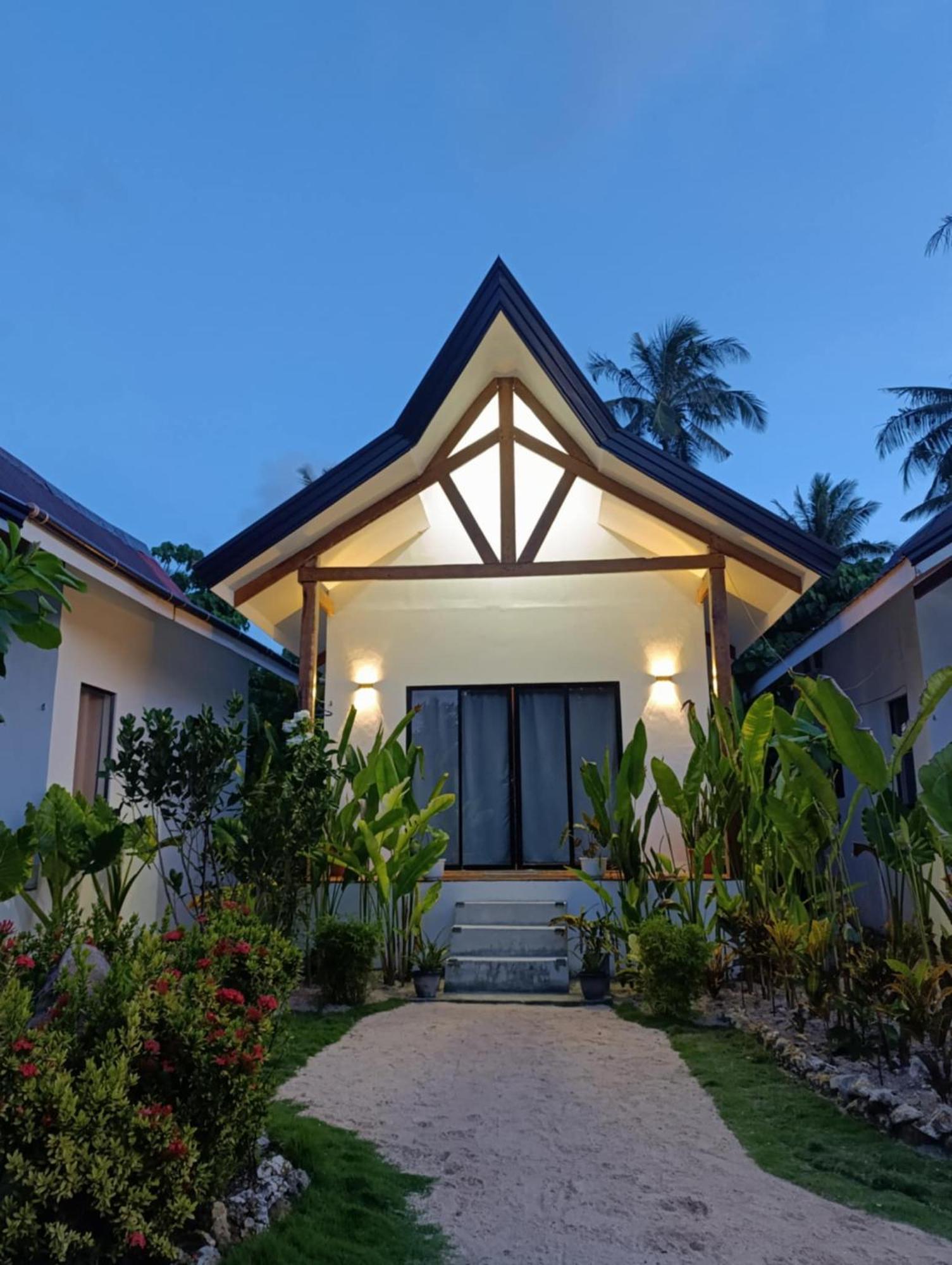 Helmina'S Villas General Luna  Extérieur photo