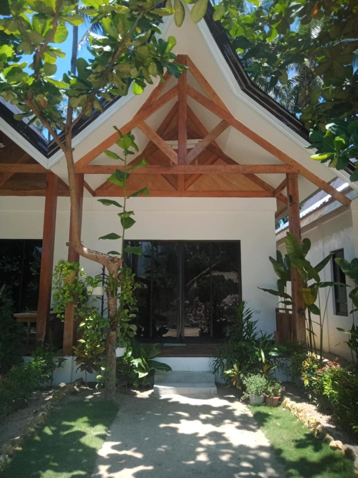 Helmina'S Villas General Luna  Extérieur photo