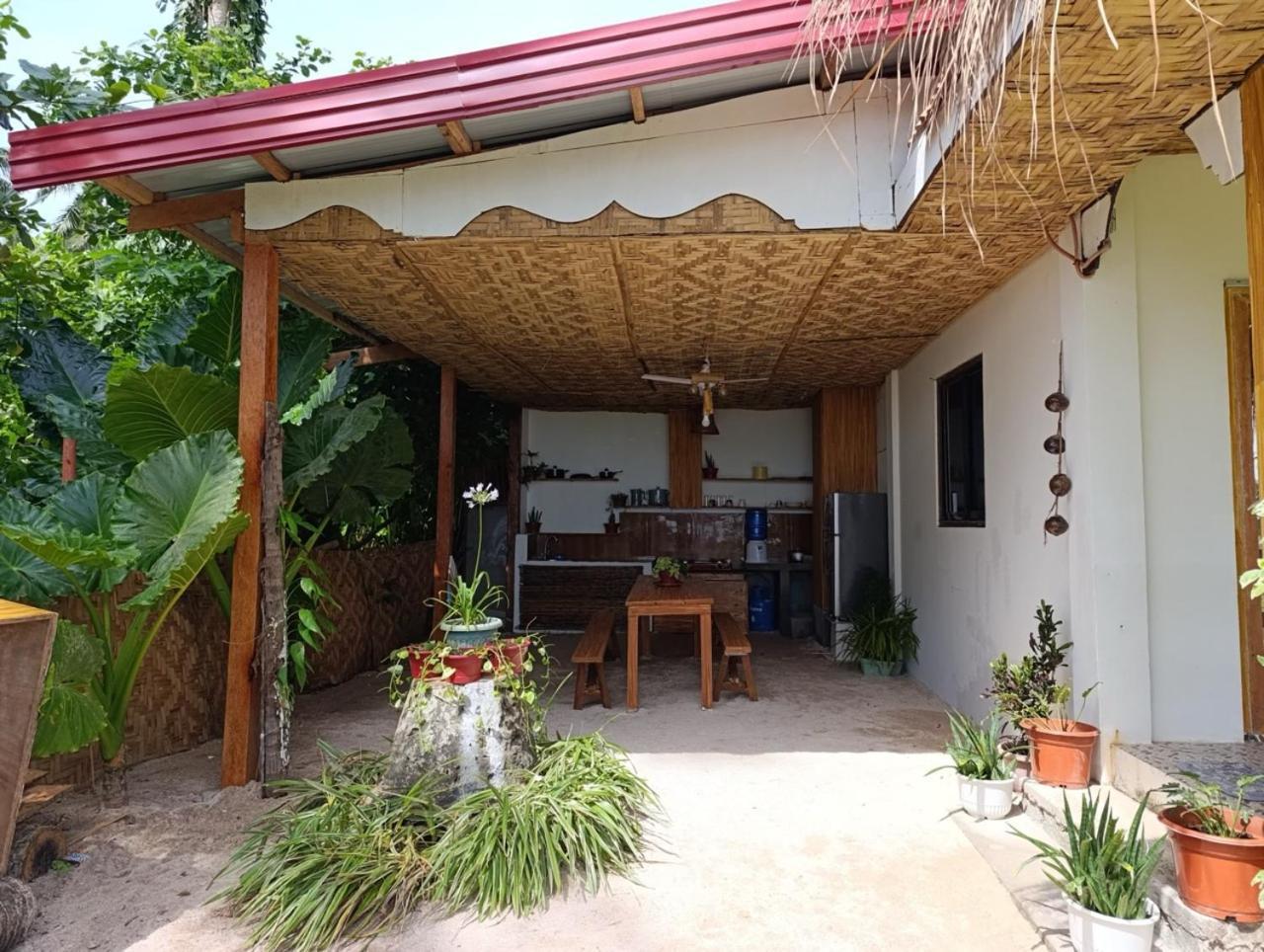 Helmina'S Villas General Luna  Extérieur photo