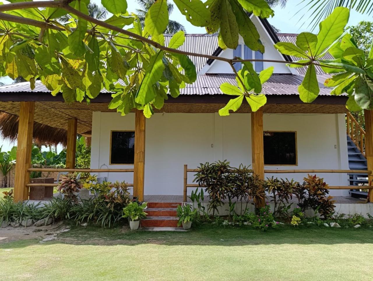 Helmina'S Villas General Luna  Extérieur photo