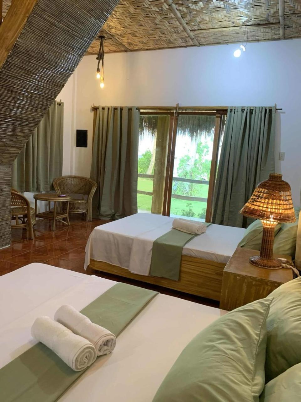 Helmina'S Villas General Luna  Extérieur photo